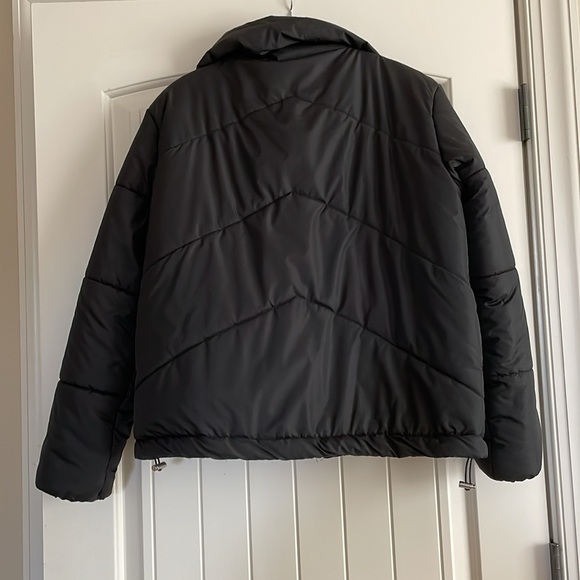 Puffer Jacket - Picture 4 of 9